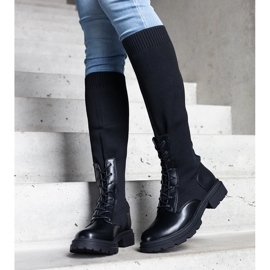 Schwarze Slip-On-Stiefel mit flexiblem Obermaterial von Luana 1