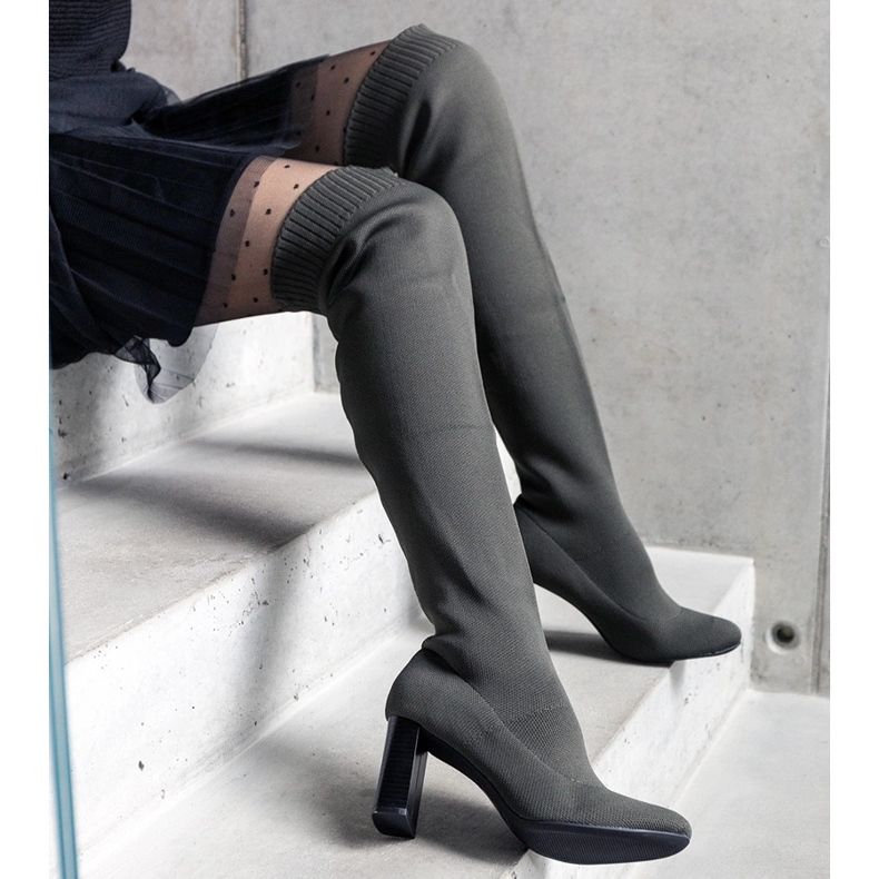 Grüne Slip-On-Stiefel mit hohem Absatz und flexiblem Flamme-Obermaterial 1