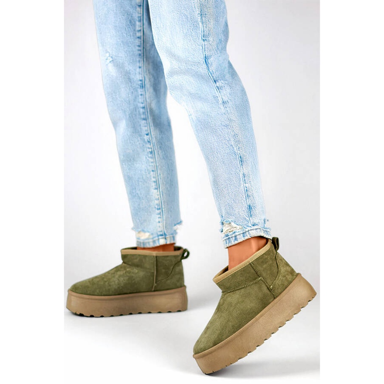 Damen-Slip-On-Schneestiefel aus Wildleder, grün 8917-5GR 2