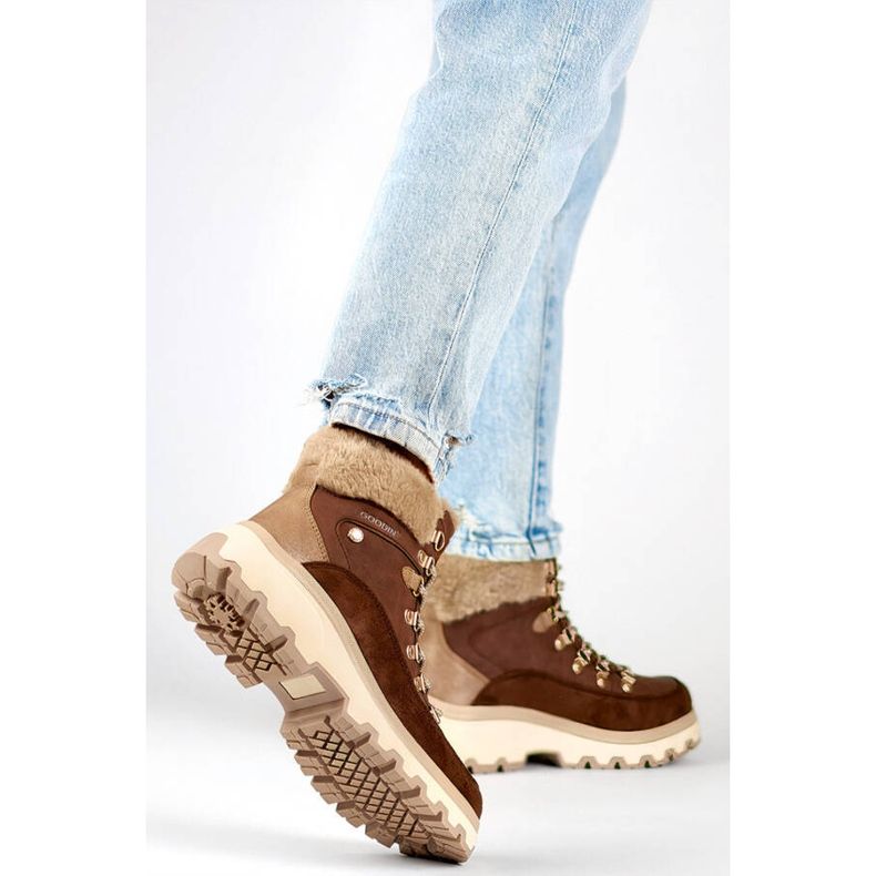 Isolierte Damenstiefel, beige CC-44BR braun 2