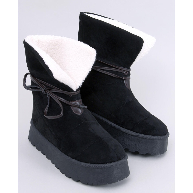 Preis Schwarze Schneestiefel aus Schaffell 1