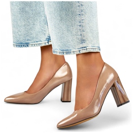 Damen-Pumps mit spitzen Zehen und hohem Absatz, Lackbeige GD-FL486A-T 1