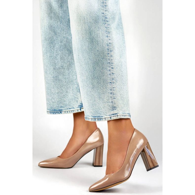 Damen-Pumps mit spitzen Zehen und hohem Absatz, Lackbeige GD-FL486A-T 2