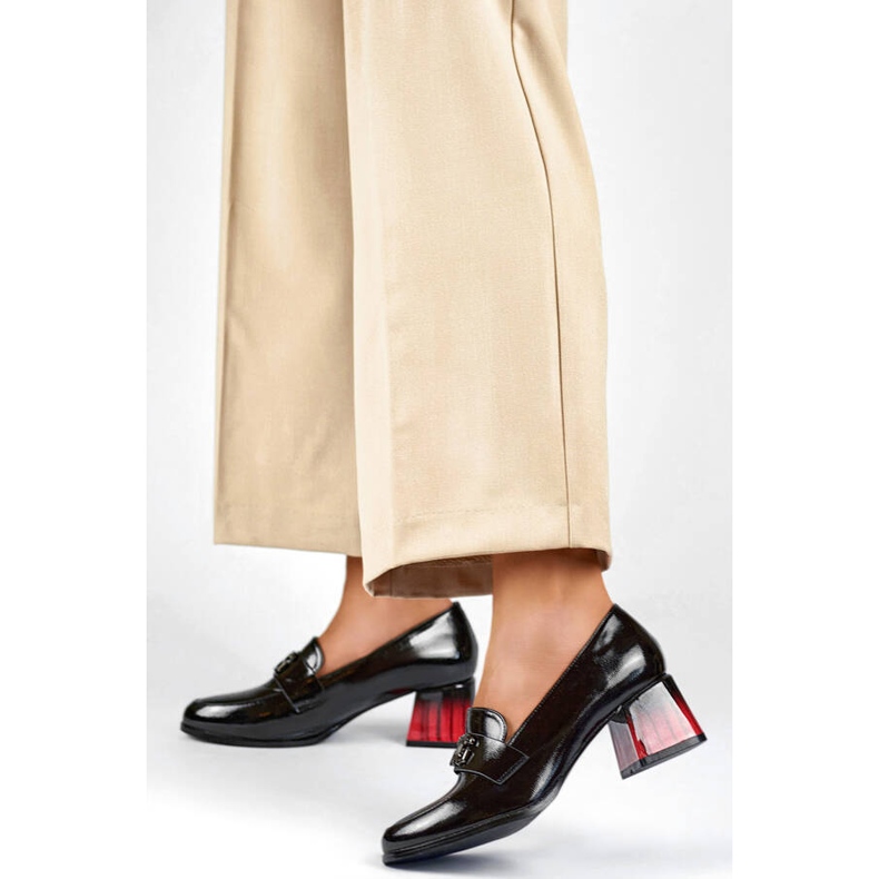 Damen-Lackschuhe mit Absatzverzierung, schwarz GD-FL479-B 2