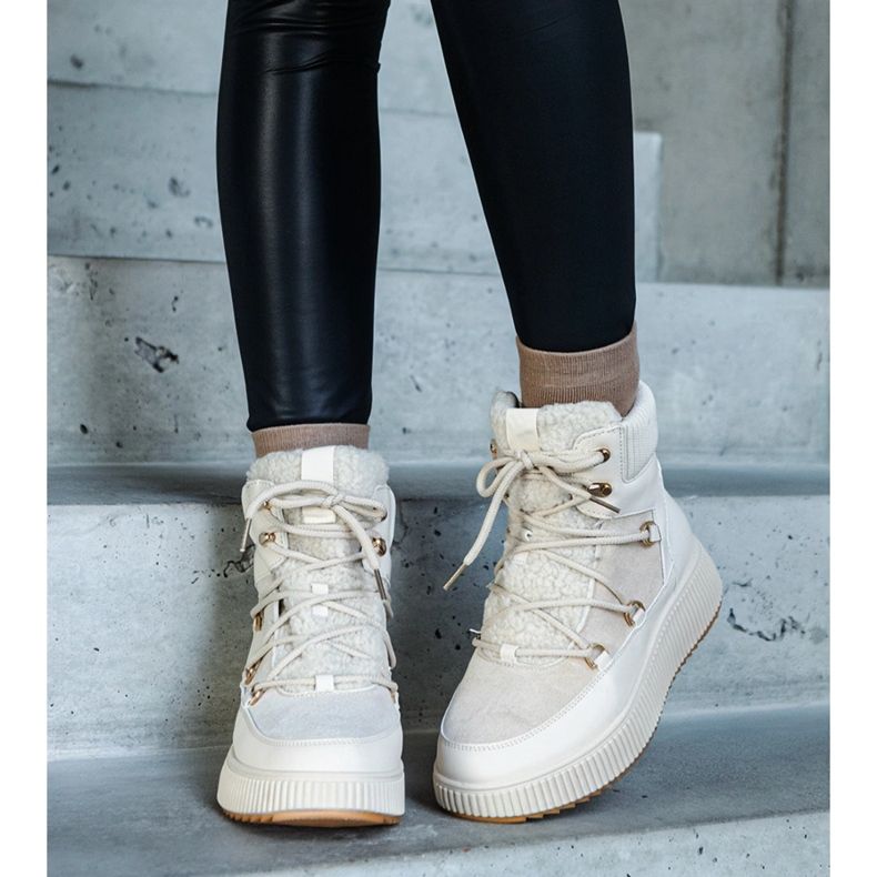 Hellbeige Stiefeletten mit dickerer Sohle, Rosemarie 1