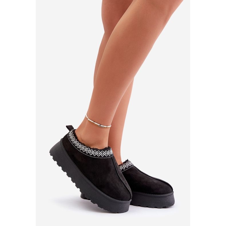 Schwarze Tamilda-Schneestiefel mit Plateausohle und Stickerei 1