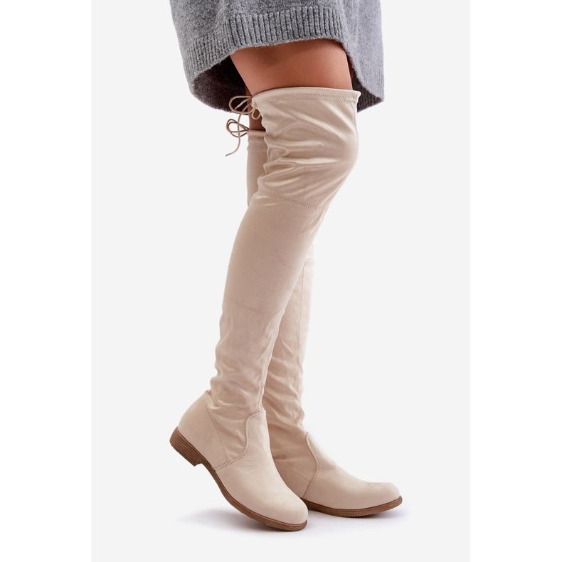 Erynn Overknee-Stiefel mit flachem Absatz aus Öko-Wildleder, beige Linnithia 1