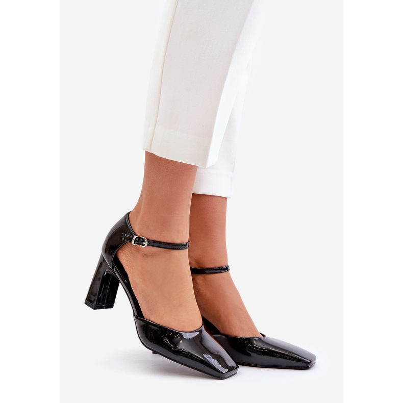 Pumps auf hohem Absatz aus Lackleder, schwarz Emindria 1