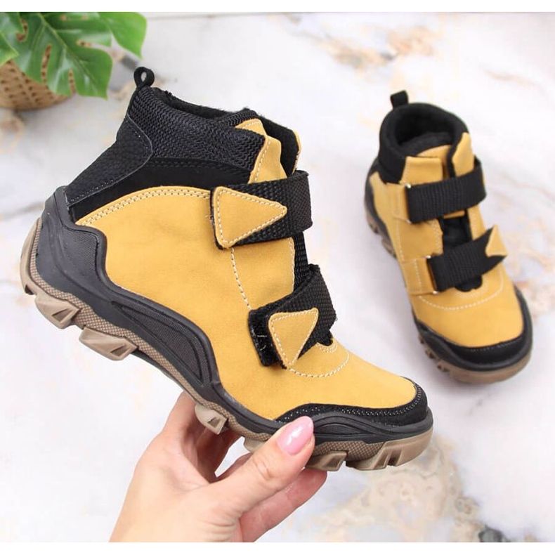 Kornecki Jr KOR6394E isolierte Kamelstiefel mit Klettverschluss gelb 1