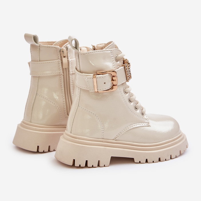 Mädchenstiefel aus Lackleder mit Zierriemen, beige Gilian 2