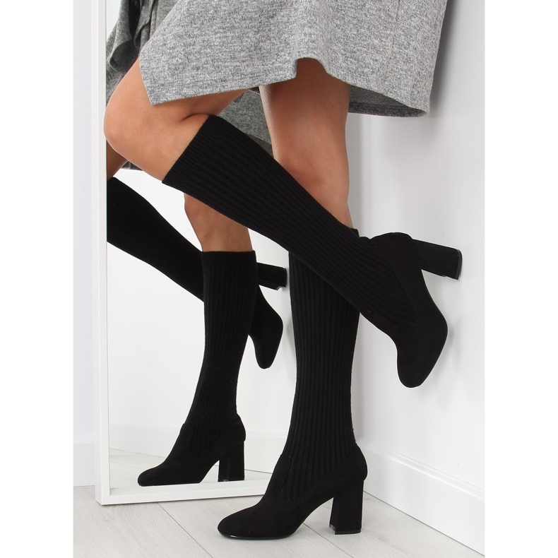 Schwarze Sock Boots mit schwarzem Schaft 1