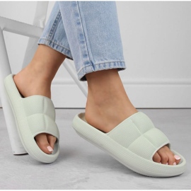 McKinley McKeylor W 76052 JAN290B Flip-Flops grün 1