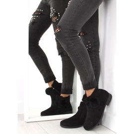 Schwarze Damenstiefel mit Bommel X-15 schwarz 2