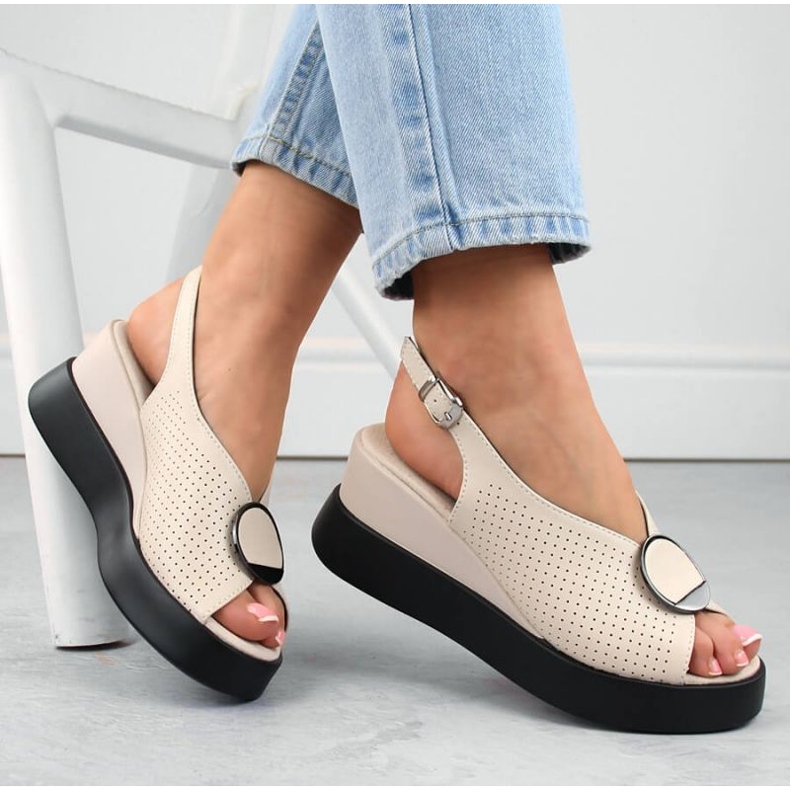 Durchbrochene Keilsandaletten aus Leder Filippo W PAW530, Beige 1