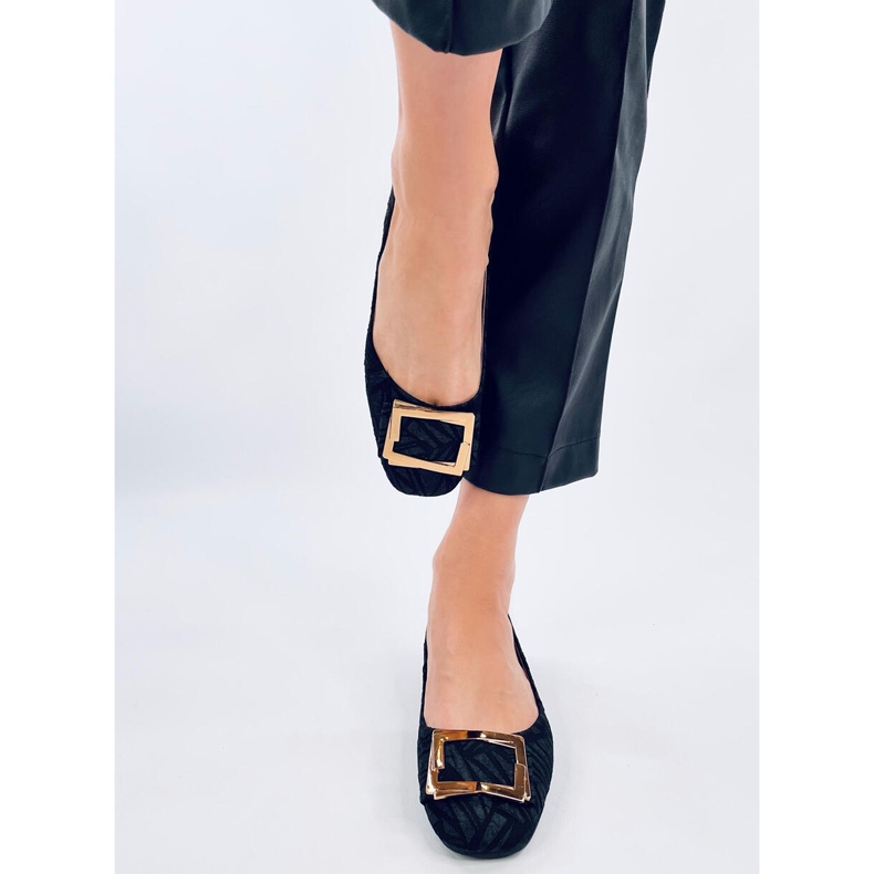 Ells Schwarze Ballerinas mit Schnalle 1