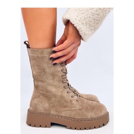 Centro Khaki-Wildleder-Schnürstiefel mit Fliege – Inello beige 1