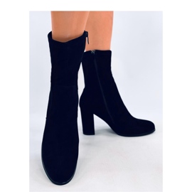 Poulter Stiefeletten aus schwarzem Wildleder – Inello 2