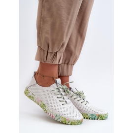 Schuhe Modell 24PB32-6902 Weiß 1