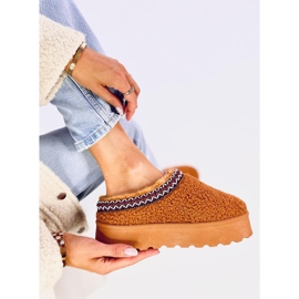 Kurze Damen-Schneestiefel mit kamelfarbenem Lammfell braun 1