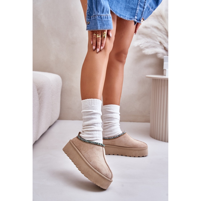 Modell 877-1 Beige Hausschuhe 1