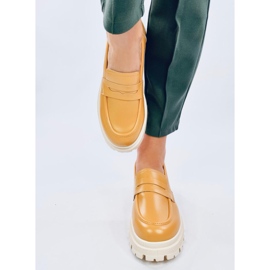 Gelbe Plateau-Loafer 2