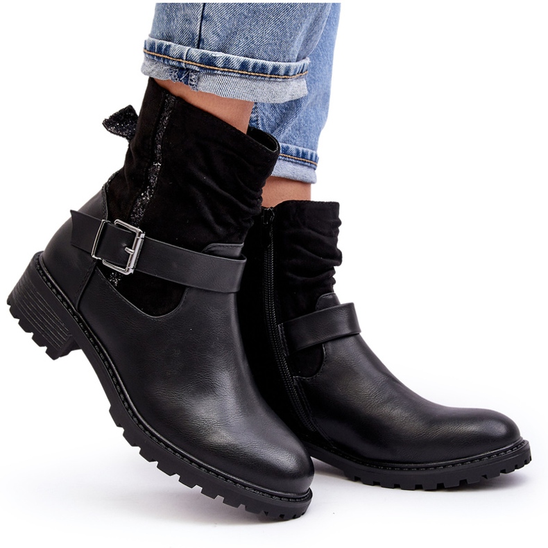 Erynn Flache Damenstiefel mit Schnalle, Schwarz 4