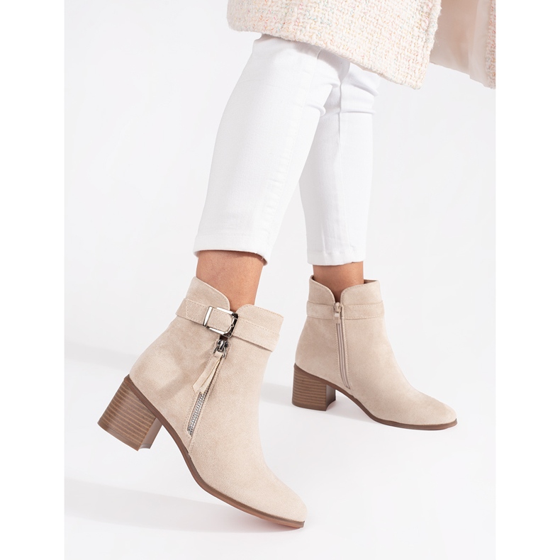 Hellbeige Damen-Stiefeletten aus Wildleder mit hohem Absatz 1