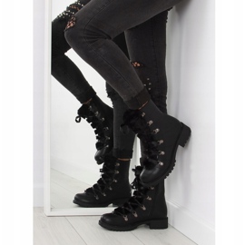 K90 Schwarze Stiefel mit Fell 4