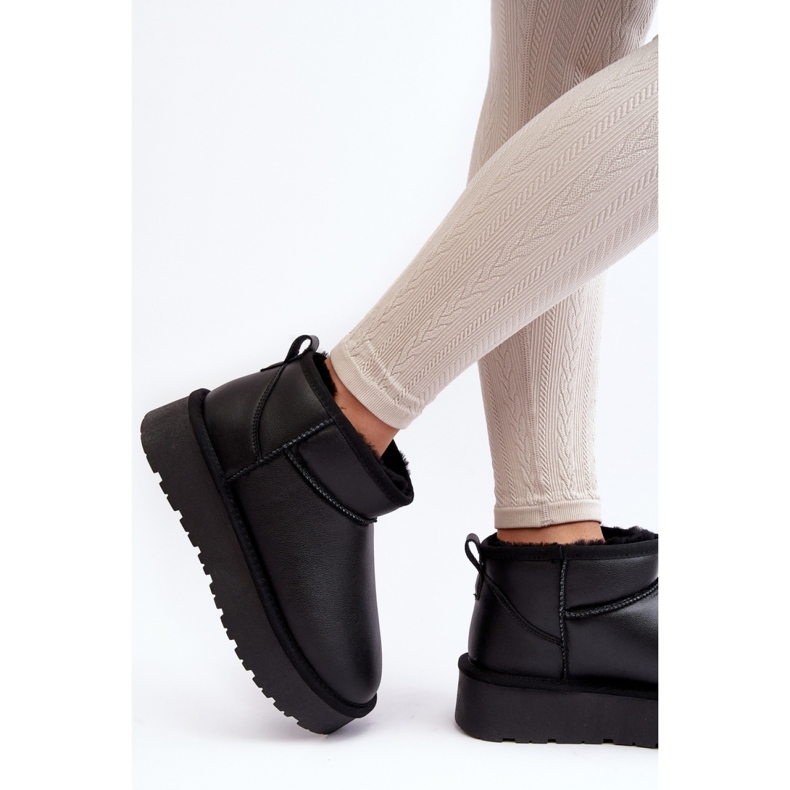 Schwarze Leder-Schneestiefel mit Fellfutter 2