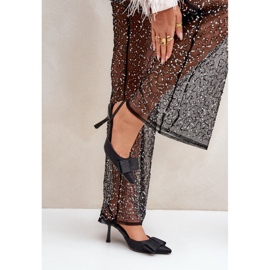 Glänzende schwarze High Heels mit Schleife 3