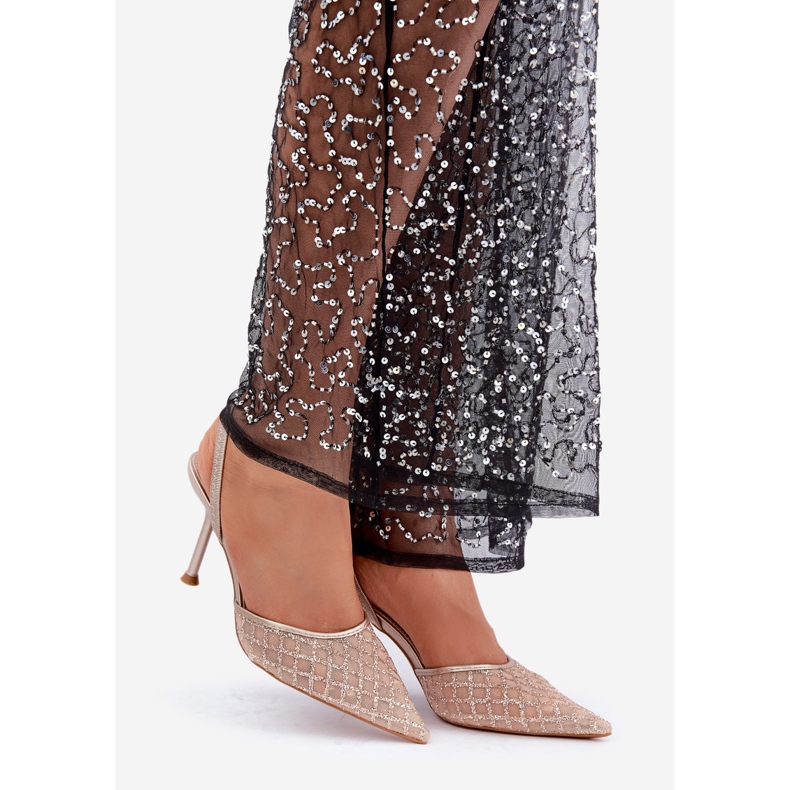 High Heels mit offenem Absatz, verziert mit goldenem Glitzer 1