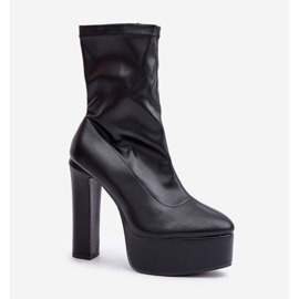 Stiefel mit hohem Absatz und Plateau, schwarz 4