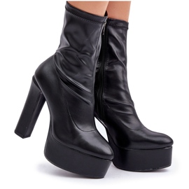 Stiefel mit hohem Absatz und Plateau, schwarz 8