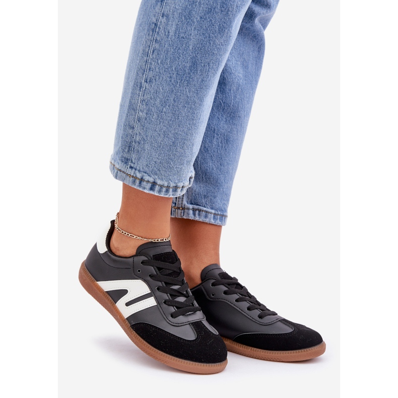 Niedrige Damen-Sneaker aus Öko-Leder in Schwarz von Navidemi 1