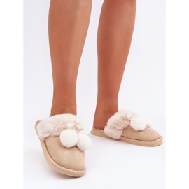 Beige Damenhausschuhe mit Fell 2