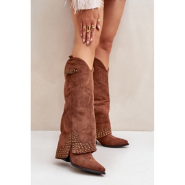 Braune Damenstiefel mit dekorativem Obermaterial 1