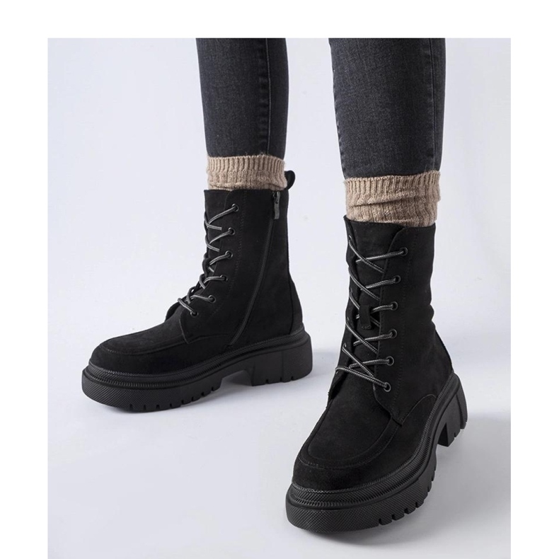 Schwarze Worker-Stiefeletten mit massiver Riel-Solea-Sohle 2