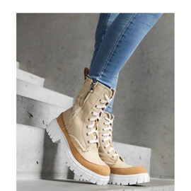 Beige isolierte Stiefel von Crispiero - Solea 1