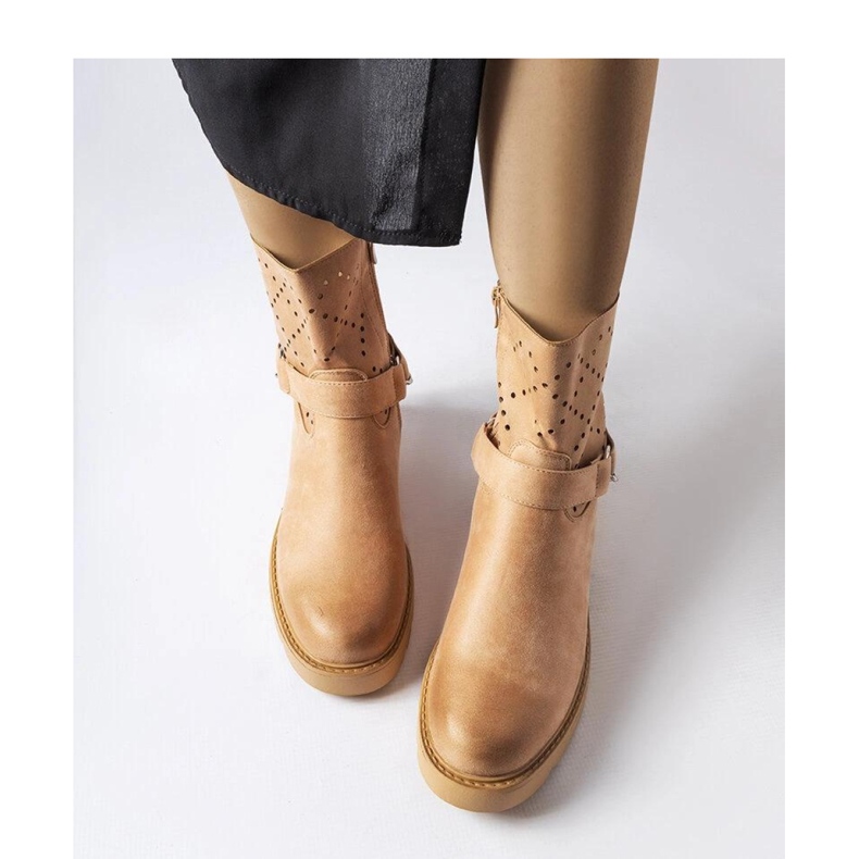 Beige durchbrochene Stiefeletten mit Kette von Procopio - Solea 1