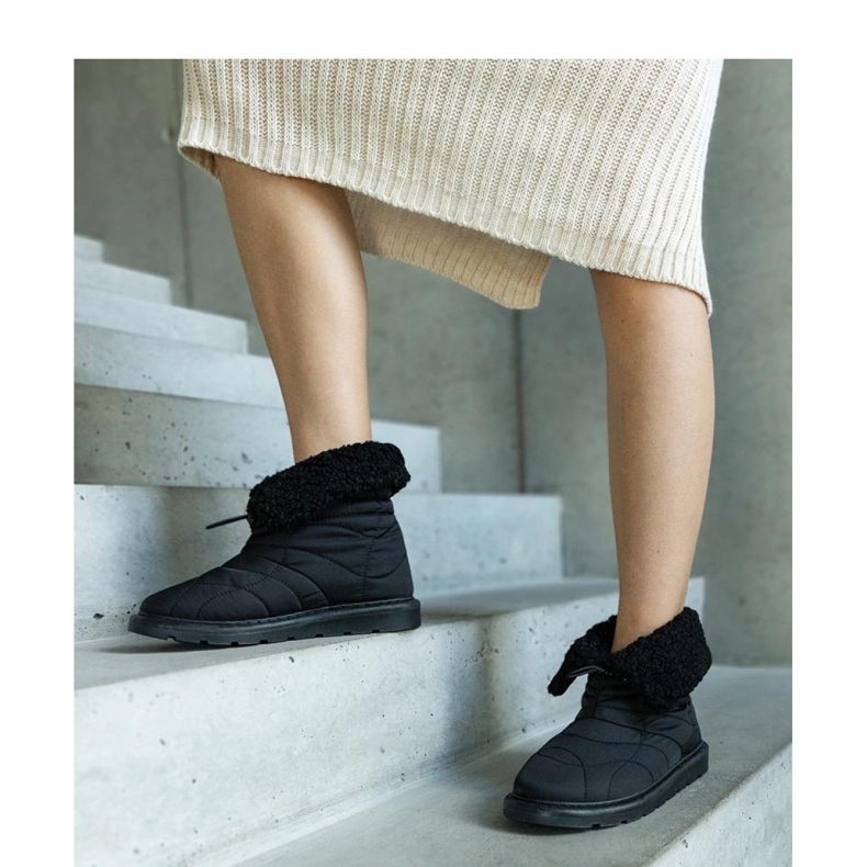 Schwarze isolierte Schneestiefel mit Manschette Caellita - Solea 1