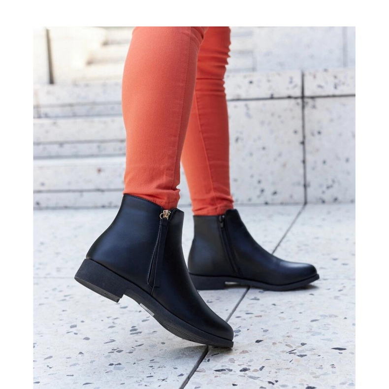 Schwarze isolierte flache Stiefel von Paien - Solea 2