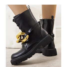 Schwarze Wanderstiefel mit Galar-Kette - Solea 1