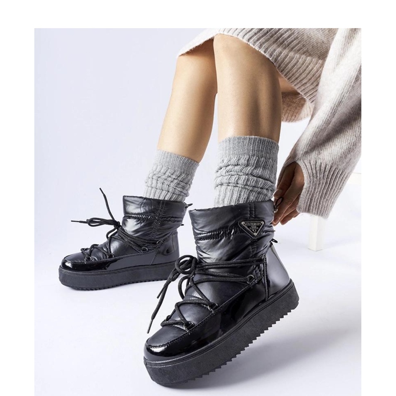 Schwarze isolierte Schneestiefel mit Gummiband 1