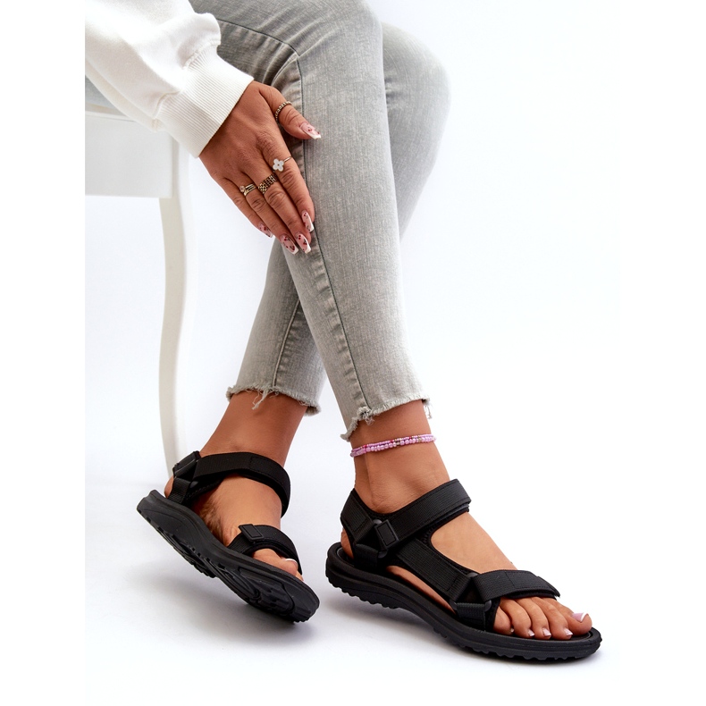 News Leichte Sportsandalen für Damen in Schwarz von Lumeria 4