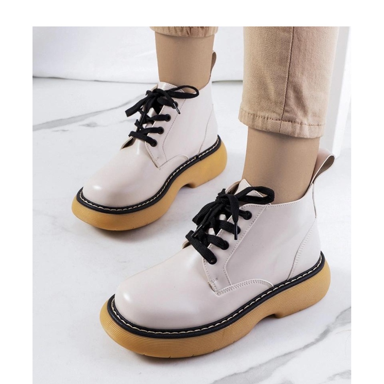 Beige Bovver-Stiefel von Redelek - Solea 1