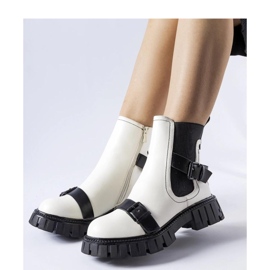 Weiße Stiefeletten mit massiver Sohle von Fontarine - Solea 1