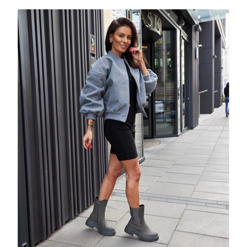 Grüne isolierte Plateaustiefel 1