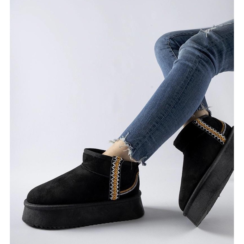 Schwarze Plateau-Schneestiefel 1