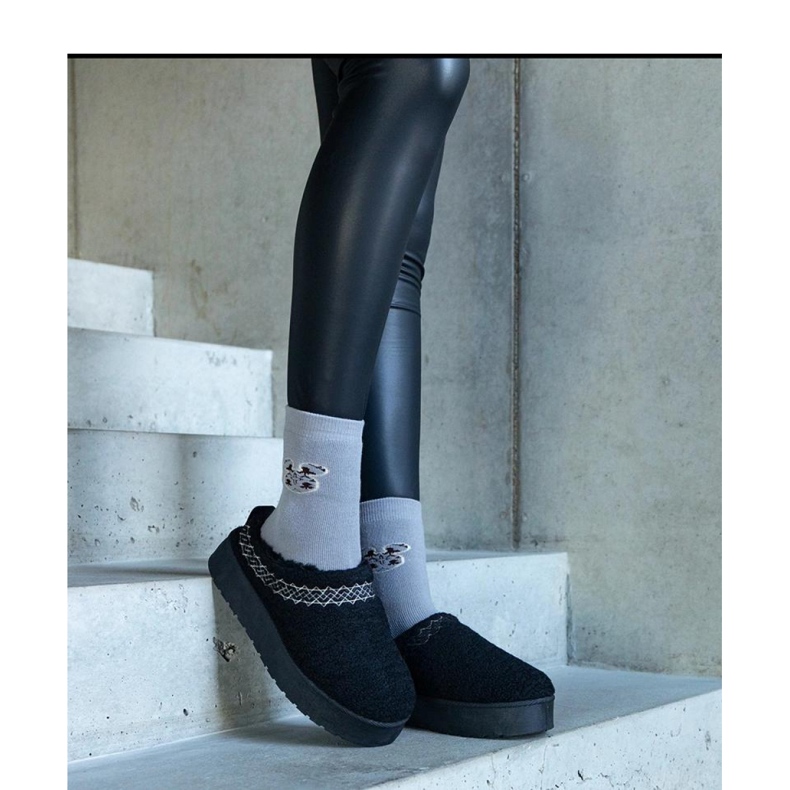 Plateau-Schneestiefel mit gesticktem Muster schwarz 2