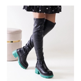 Schwarze isolierte Stiefel mit massivem Absatz 1